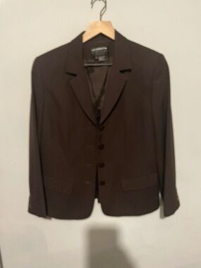 Liz Claiborne petite size 10P two piece women’s classic brown suit